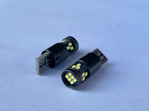 T10 - W5W -18 диодов/ Автолампа светодиодная (2 шт. / комплект)