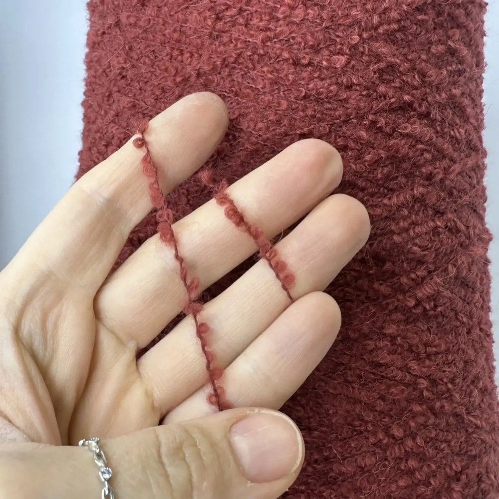 APACHE - Pecci Filati; 60% альпака, 25% меринос, 15% п/а; 450м/100гр; col. 39305, цвет: молодое вино; S501