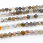 Агат Ботсвана граненый, размер около 4,5 мм, цена за 43-44 шт (1/2 нити)