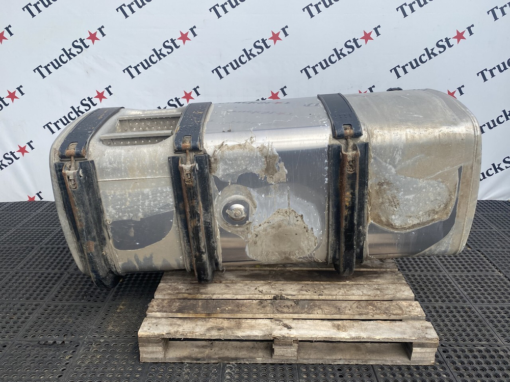 Бак топливный 800 L 2023 год.