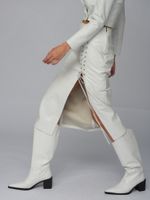 Женская кожаная юбка белая на шнуровке