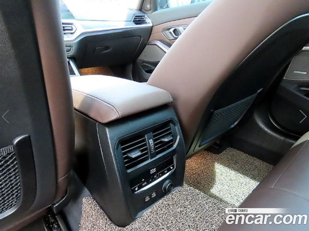 BMW 3 Series (G20) 320i Luxury (04.2020)