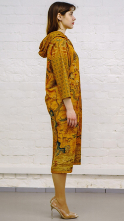 Платье с капюшоном "Фениксы", по мотивам китайского гобелена 18 века