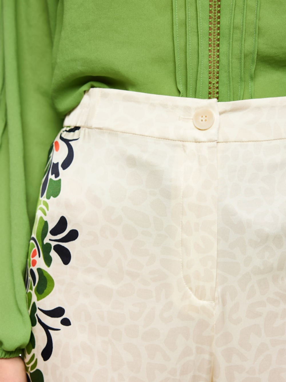 Marc-Cain-Co_FrühjahrSommer-2026_112_AC-81.70-W42_4