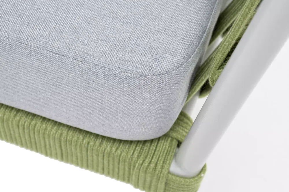 "Диего" кресло плетеное из роупа, каркас алюминий светло-серый (RAL7035) муар, роуп салатовый меланж круглый, ткань светло-серая