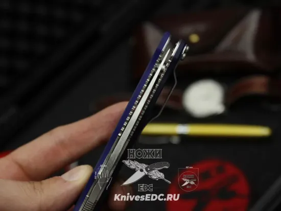 Складной нож Spyderco Manix 2 101GPDBL2 c клинком из стали CPM-S110V, рукоять G10