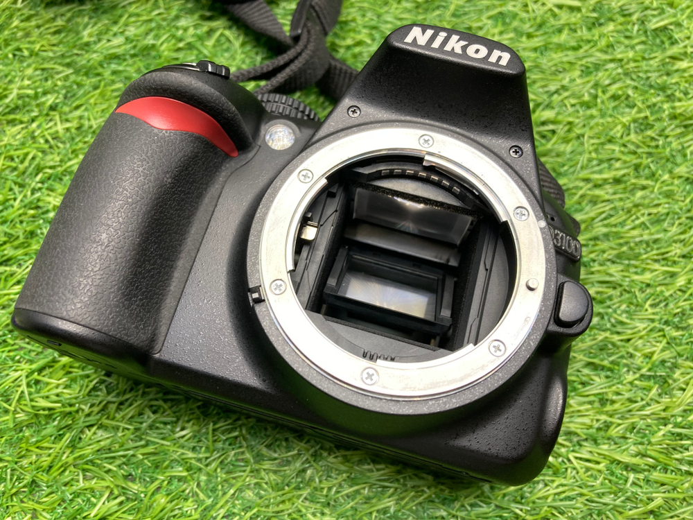 Nikon D3100 kit 18-55mm 3.5-5.6G VR 5500 кадров