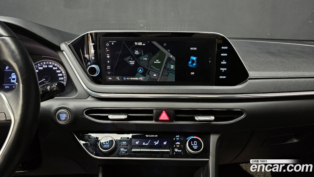 Hyundai Sonata (DN8) 2.0 (04.2020)