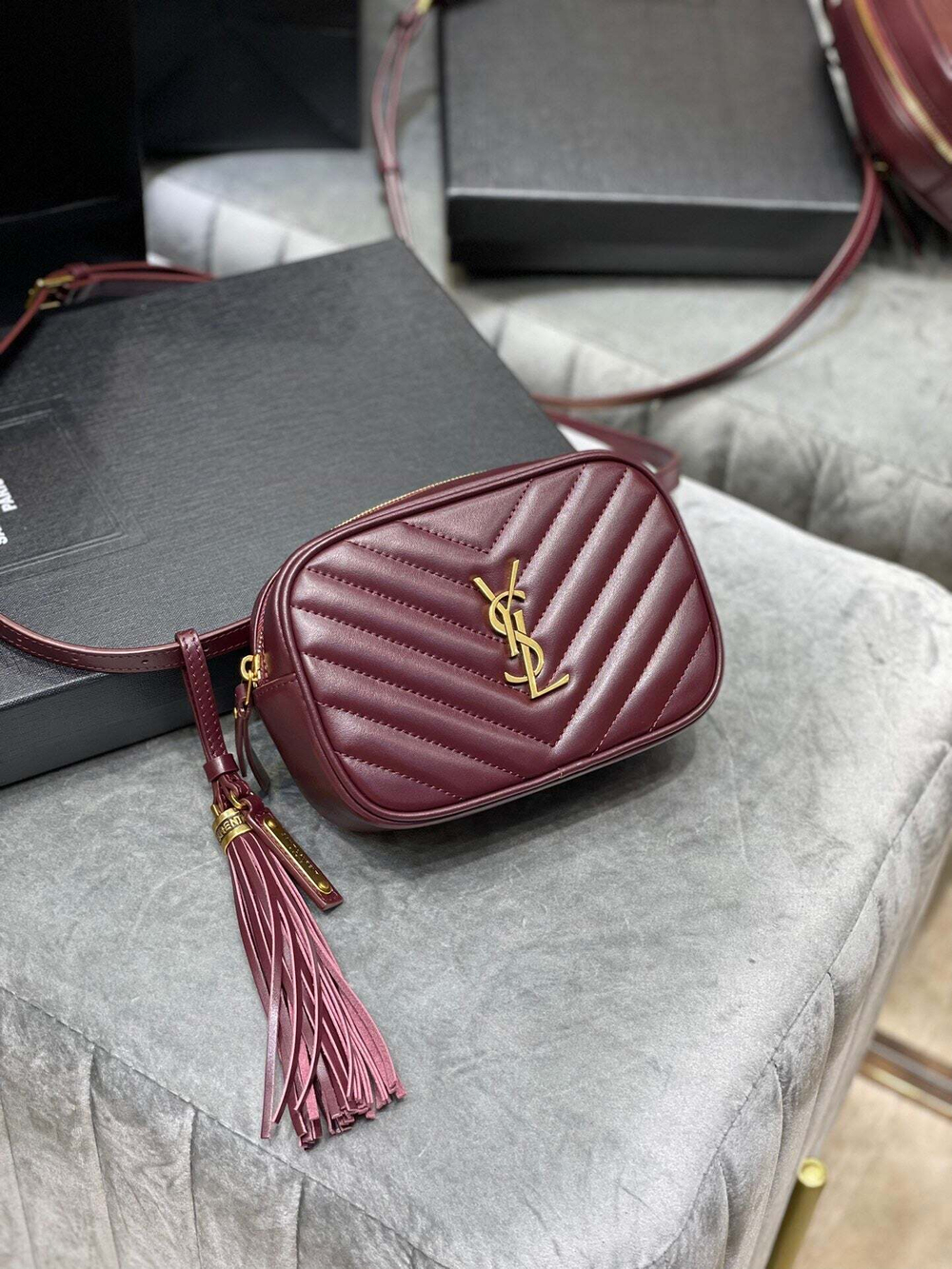 Yves Saint Laurent Lou Camera Belt