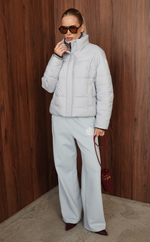 Куртка демисезонная с манишкой из трикотажа