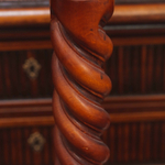 Напольная вешалка