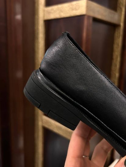 Лоферы женские