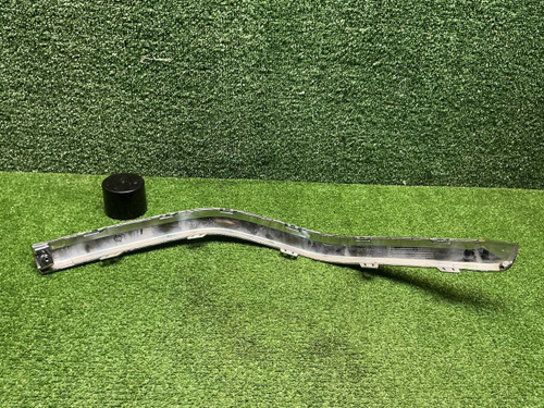 Молдинг заднего бампера левый Hongqi HS5 (19-нв)