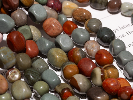 Нить бусин из яшмы 7х9мм, галтовка