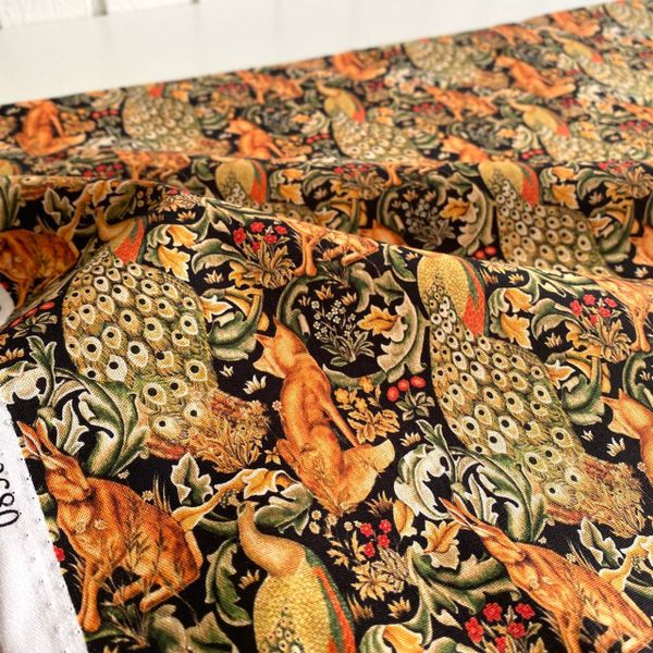ЛИСЫ, ЗАЙЦЫ, ПАВЛИНЫ В СТИЛЕ У. МОРРИСА , 100% хлопок Handmade Fabrics 2