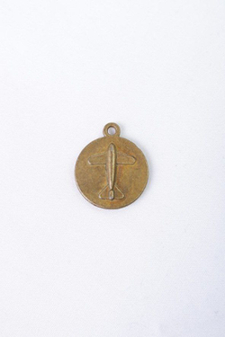 Кулон "Самолет", новый