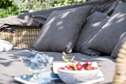 "Стильяно" плетеная кровать круглая, цвет соломенный