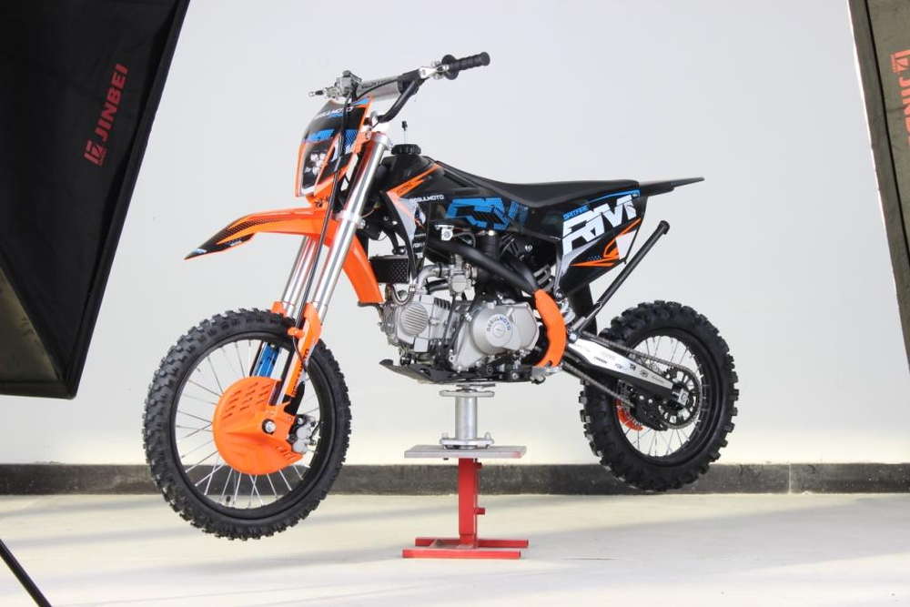 Питбайк Regulmoto SPITFIRE 17/14 PRO, 140сс