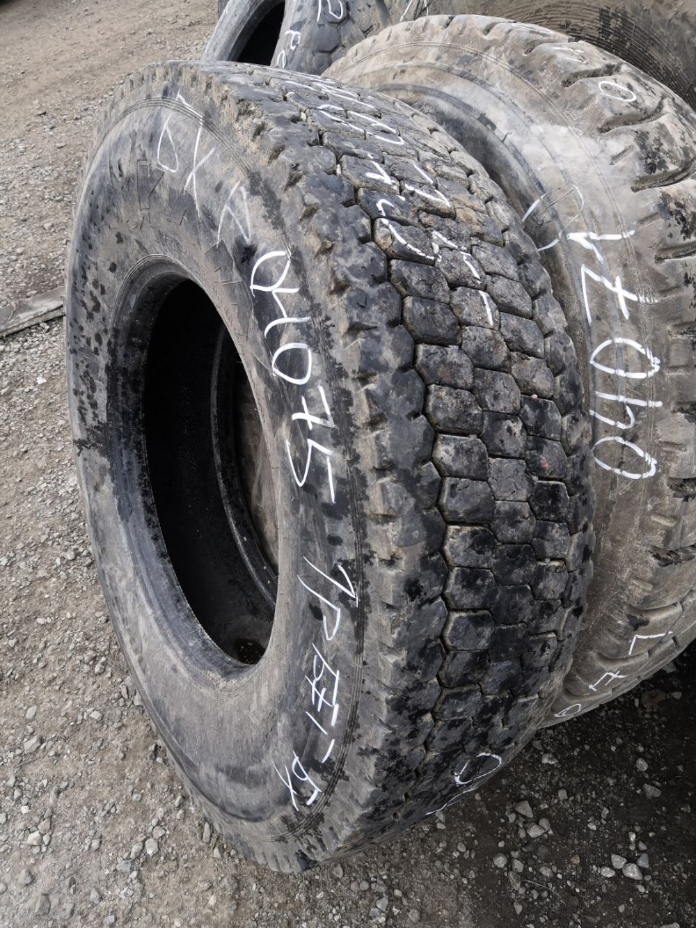 315/80R22.5 Kama NR201 шина б/у