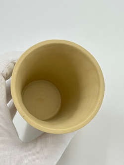 Ваза жёлтая Wedgwood