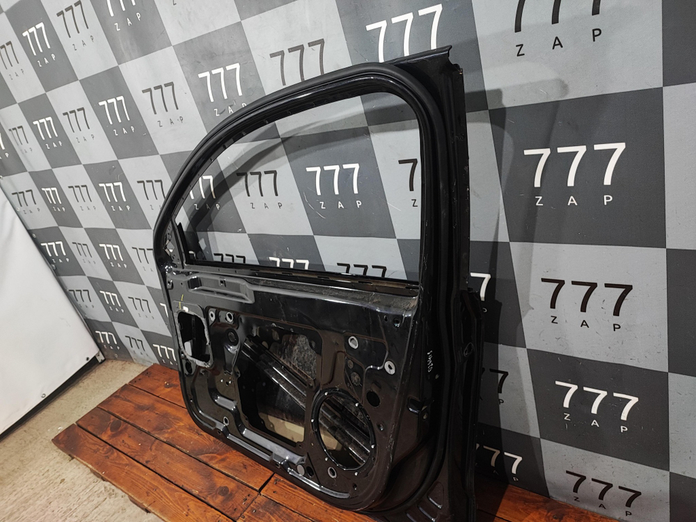 Дверь передняя правая Skoda Superb 2 08-15 Б/У Оригинал 3T0831056