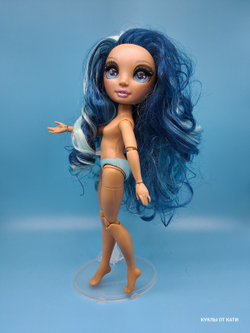 Кукла Rainbow High Winter Break SKYLER