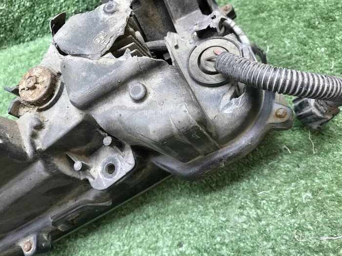 Битая ПТФ правая Lexus LX 3 570 (2015-2023)