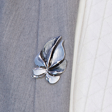 Брошь Shadore Лист резной XZ0863.2 BW/S