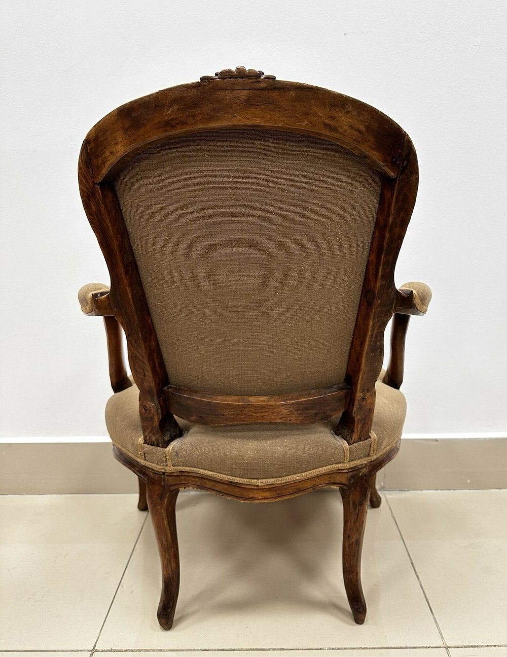 Кресло в стиле Людовика XV