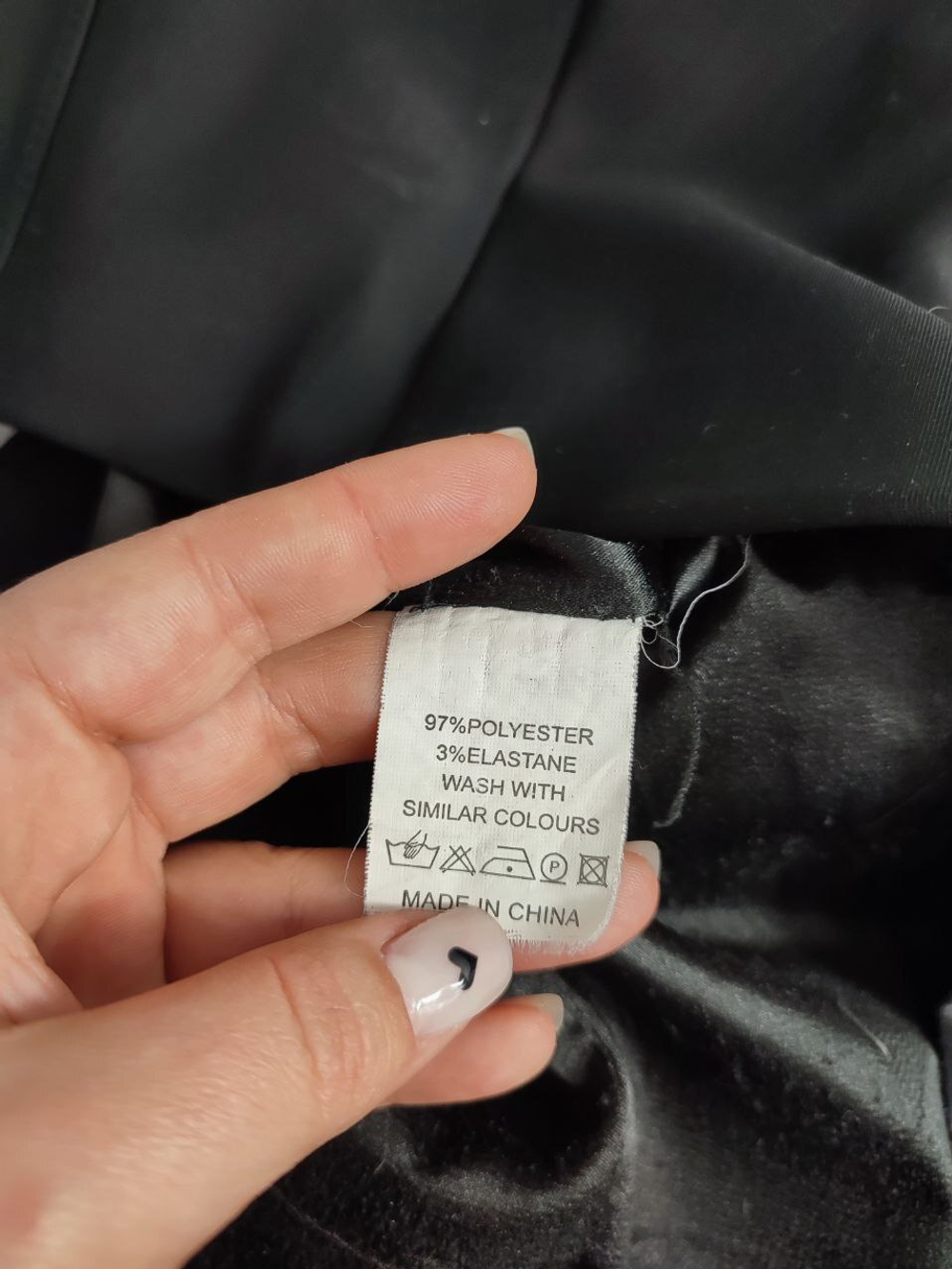 Платье лаконичное 42 размер