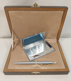 Набор подарочный "Маки с пшеницей" визитница персональная, ручка Паркер