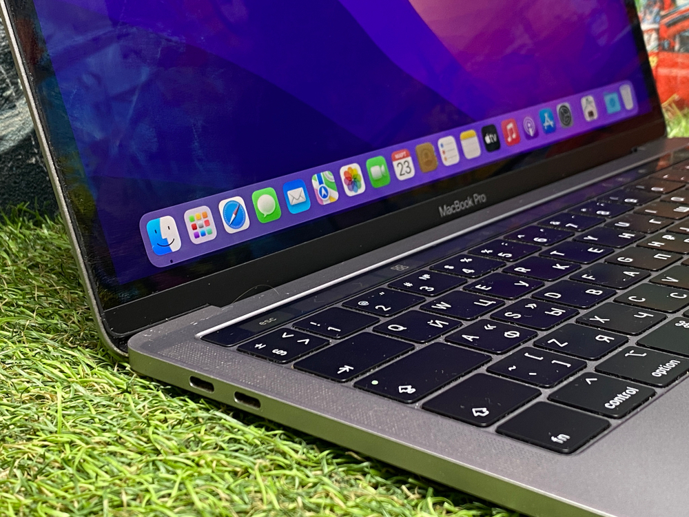 MacBook Pro 13 2018 A1989 Thunderbolt 3 i5/8GB/Retina