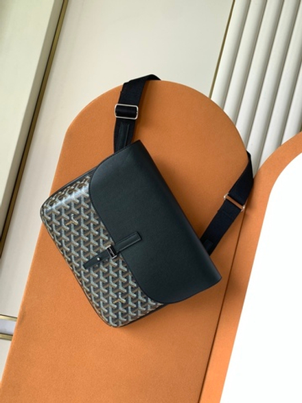 Goyard Coursier Messenger Bag 32 cm