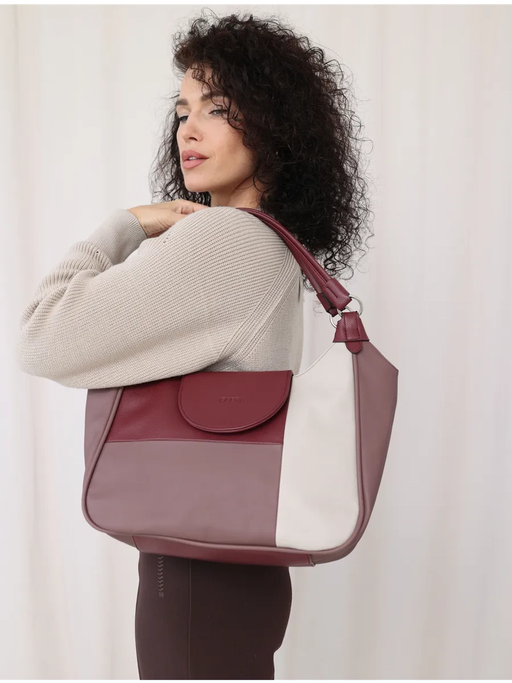 сумка через плечо средняя классическая