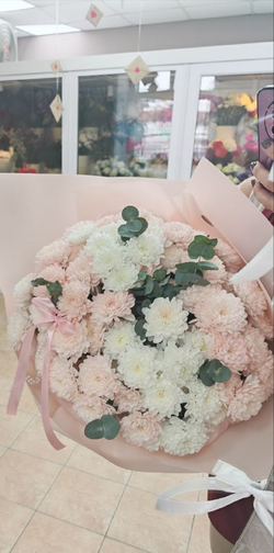 Букет из хризантемы