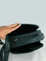 Сумка женская кросс боди через плечо на ремне из экокожи повседневная и деловая для женщины