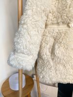 Новое меховое пальто Zara, 128