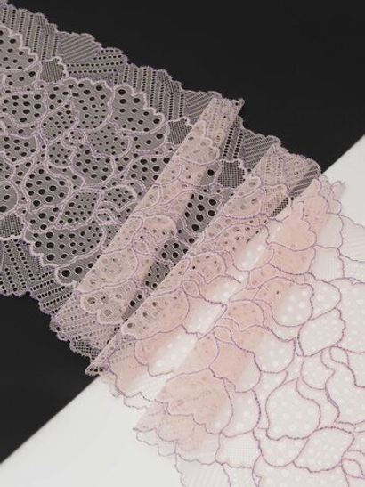 Эластичное кружево светло-пудровое с яркой лавандой ширина 18 см