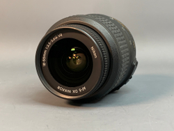 Nikon D3200 kit 18-55mm 3.5-5.6G VR 6.500 кадров