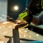 Угловая шлифовальная машина акк. Greenworks GD24AG, 24V, б/щет, 125 мм, 10500 об/мин,1x8Ач,ЗУ,кор (3200207CUH)