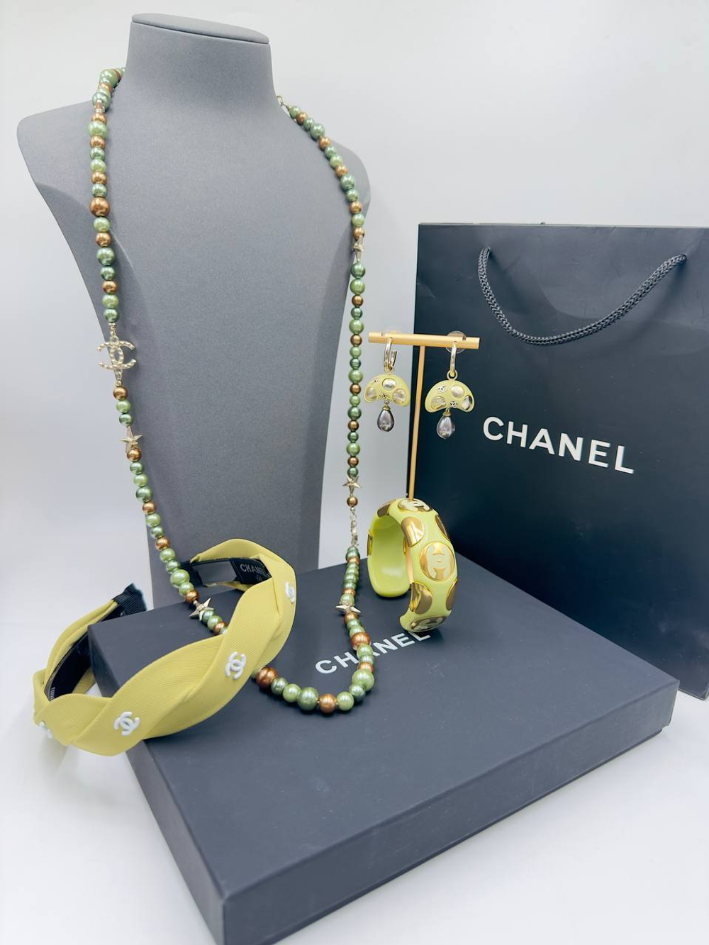 Серьги CHANEL