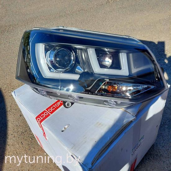 Передние фары U-TYPE BLACK для VW T5