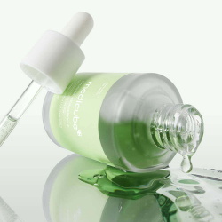 MEDICUBE Сыворотка успокаивающая с центеллой Exosome Cica Serum (30 мл)