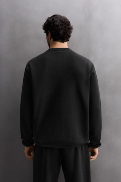 ZARA ТЕХНИЧЕСКАЯ ТОЛСТОВКА С КРУГЛЫМ ВЫРЕЗОМ, ЧЕРНЫЙ