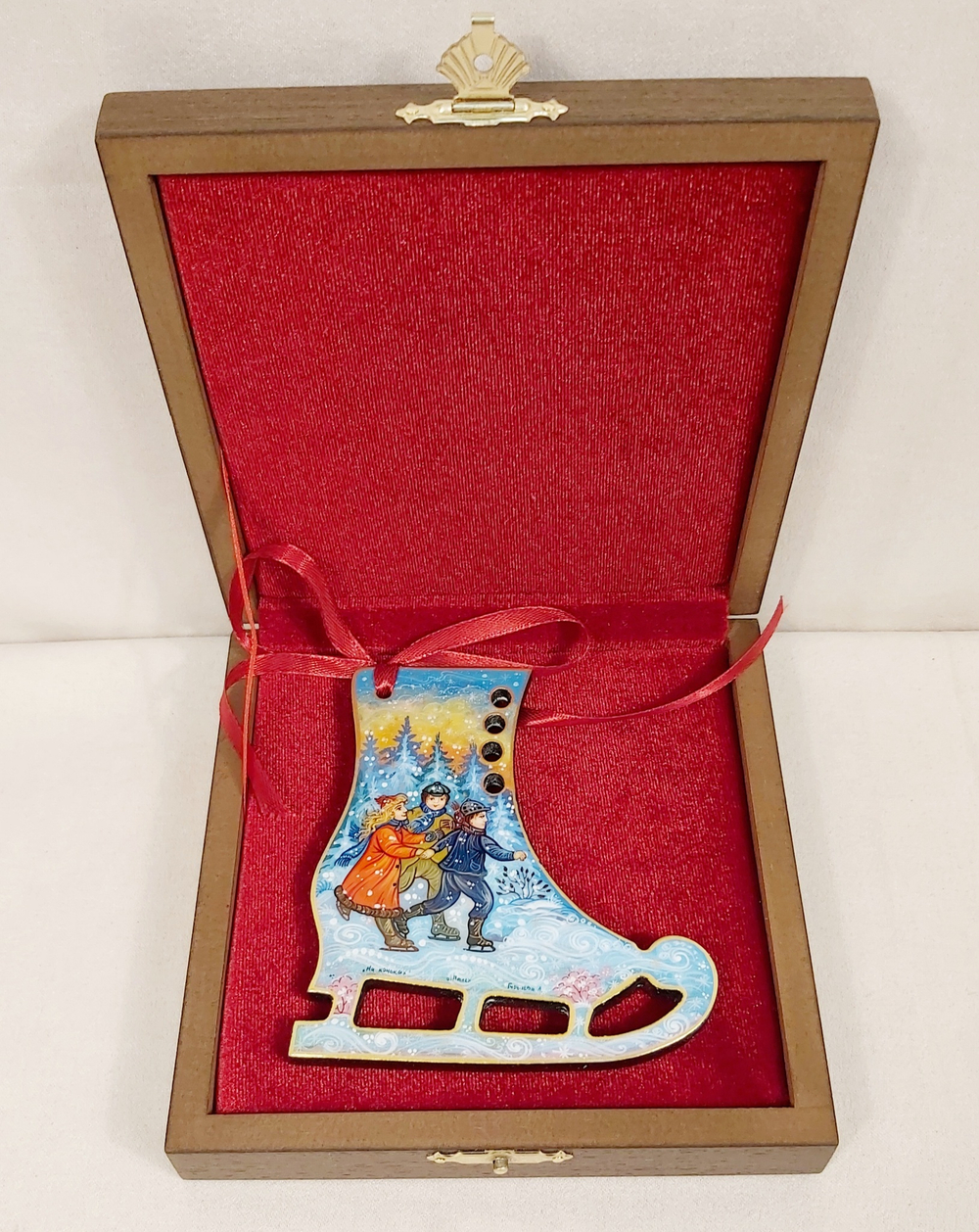 Сувенир "Фигурный конек" с росписью Палех в подарочном футляре