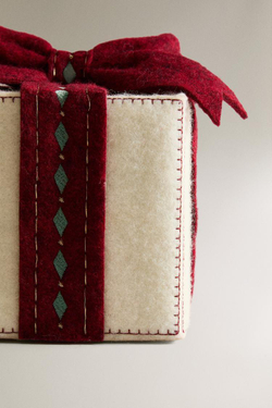 ZARA HOME СРЕДНИЙ СВЕТЯЩИЙСЯ НАПОЛЬНЫЙ РОЖДЕСТВЕНСКИЙ ПОДАРОК, ЖЕЛТОВАТО-БЕЛЫЙ