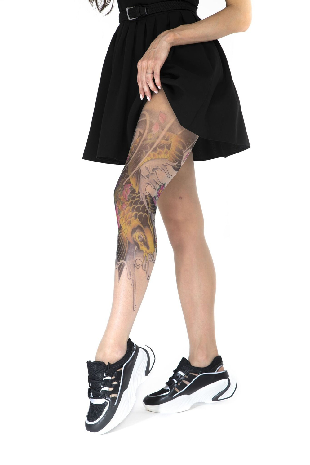 Колготки с принтом в виде черно-желтого карпа кои на левой ножке (Размер: S-M-L) (Цвет: бежевый)