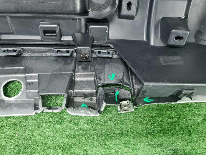 Бампер задний Land-Rover Defender 2 L663 (2019-н.в.)