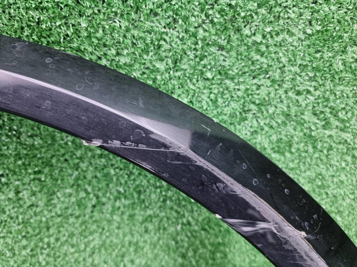 Расширитель передний правый Lixiang L9 (2022-н.в.)