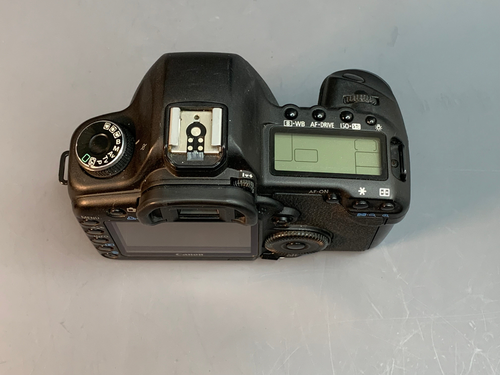 Canon EOS 5D Mark II 98.000 кадров